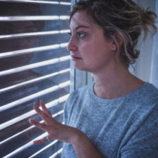 Agoraphobia – Causes, Symptoms & Treatment